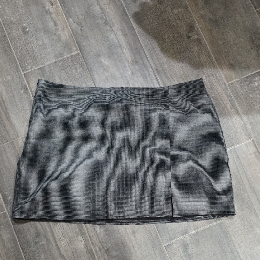 Old Navy Black Pencil Skirt